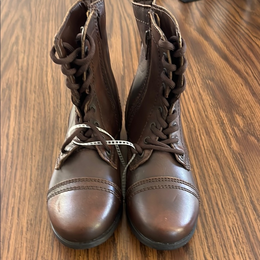 Brown Leather Lace-Up Boots